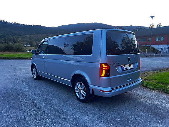 Volkswagen Caravelle 4 of 30