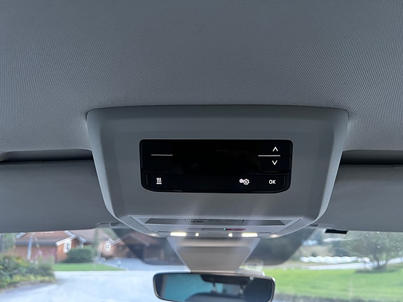 Volkswagen Caravelle 26 of 30