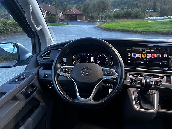 Volkswagen Caravelle 23 of 30