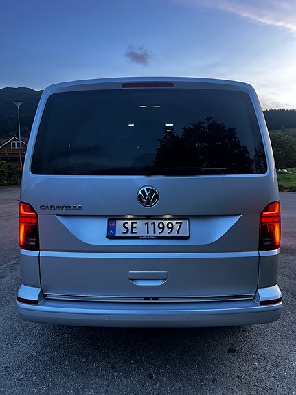 Volkswagen Caravelle 8 of 30