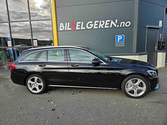 Mercedes-Benz C350 2 of 5
