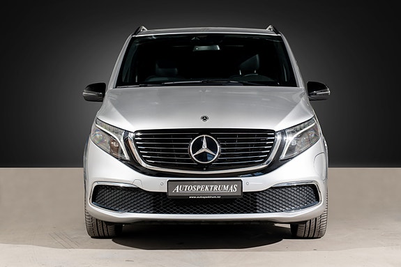 Mercedes-Benz EQV300 3 of 5