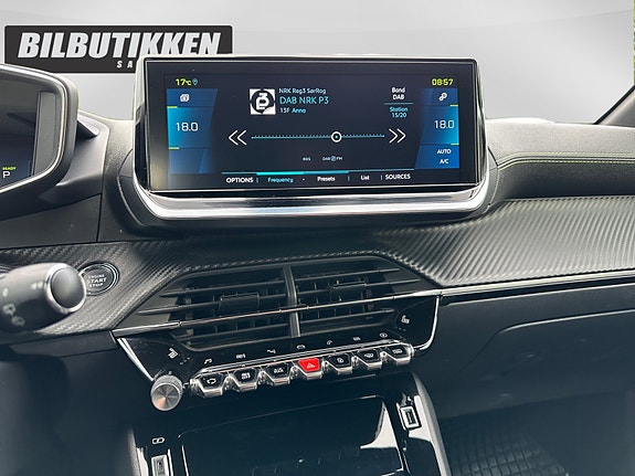 Peugeot 208 15 of 19
