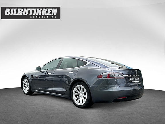 Tesla Model S 3 of 5