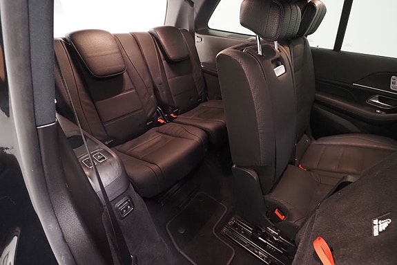 Mercedes-Benz GLS400 d 10 of 30