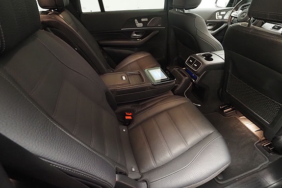 Mercedes-Benz GLS400 d 8 of 30