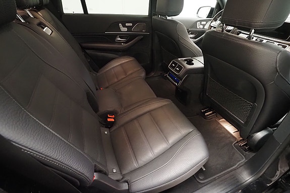 Mercedes-Benz GLS400 d 9 of 30