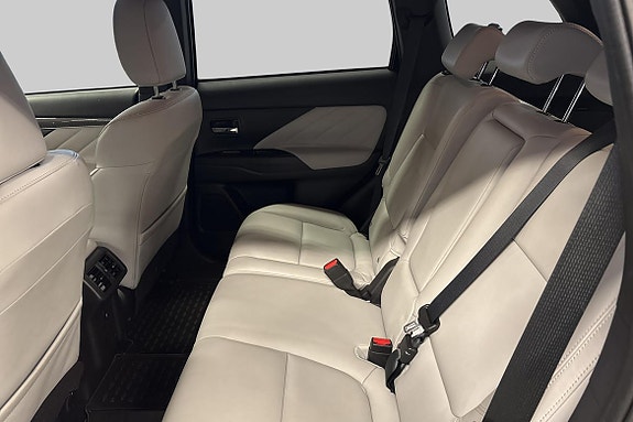 Mitsubishi Outlander 18 hos Sommerseth