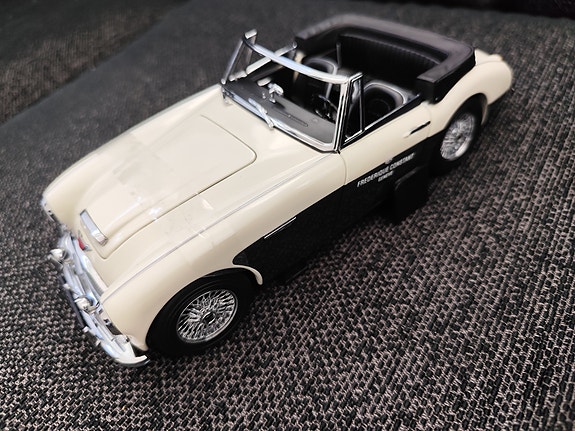 Product image 8 of 10