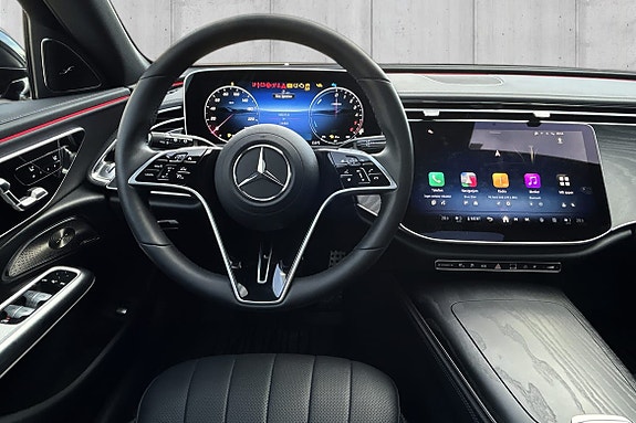 Mercedes-Benz E300 de 14 of 21