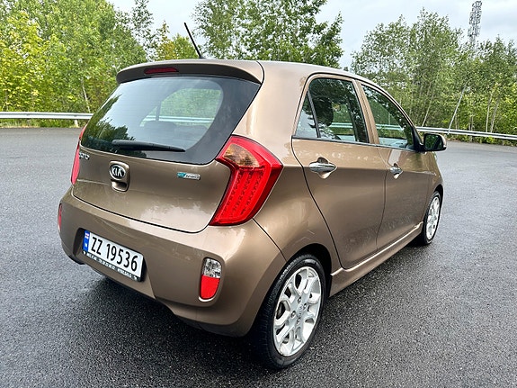 Kia Picanto 5 of 5