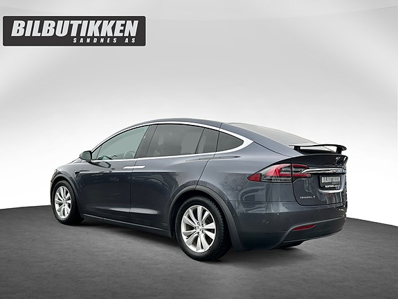 Tesla Model X 3 of 5