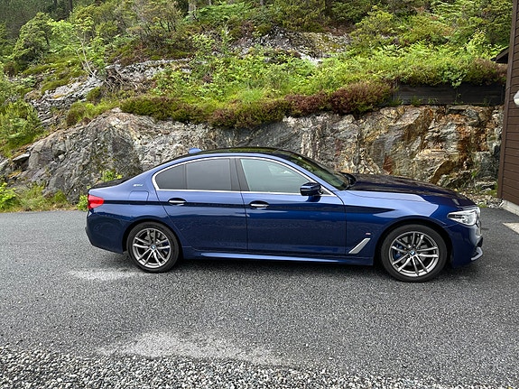 BMW 530e 2 of 26