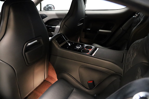 Aston Martin Rapide 16 of 20