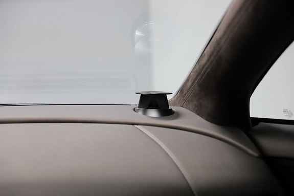Aston Martin Rapide 17 of 20
