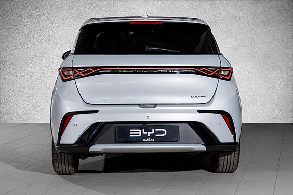 BYD Dolphin 4 of 27