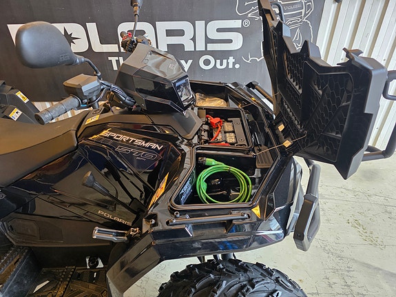Polaris Sportsman X2 570 Nordic Pro LE 9 of 9