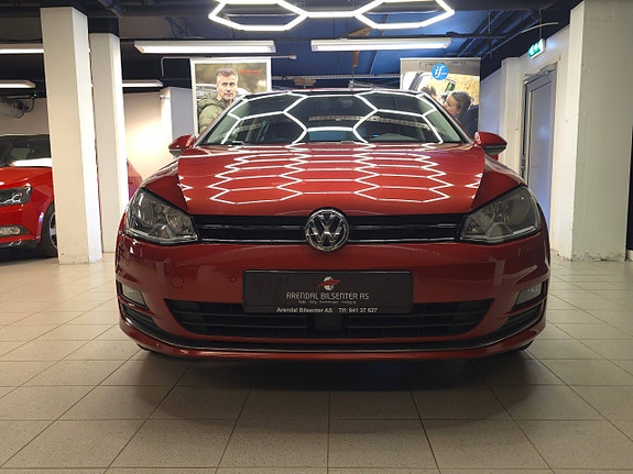 Volkswagen Golf VII 2 of 30