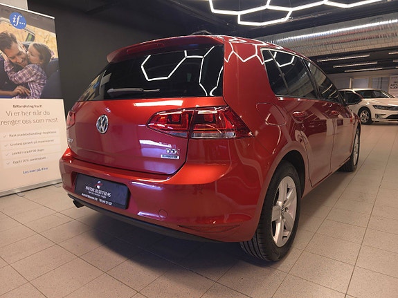 Volkswagen Golf VII 9 of 30