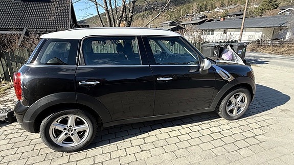 MINI Countryman Cooper D 4 of 5
