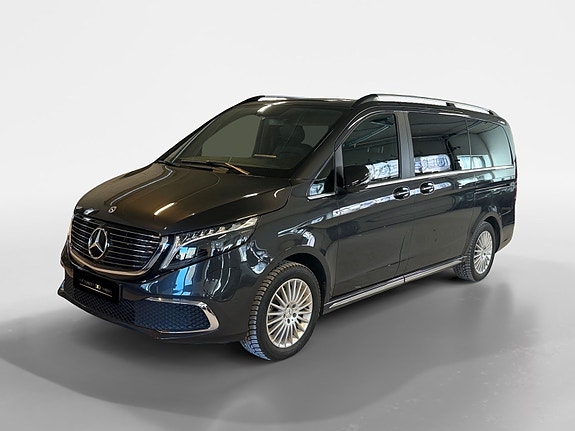 Mercedes-Benz EQV300 3 of 5