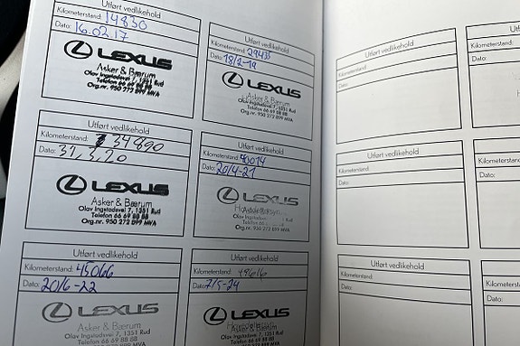 Lexus NX300h 16 of 18