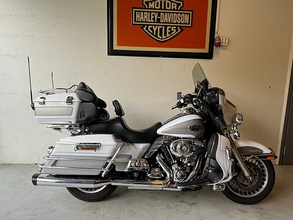 Harley-Davidson FLHTCU Ultra Classic Electra Glide inkl Stema Custom henger