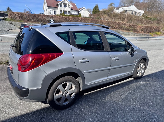 Peugeot 207 SW 7 of 30