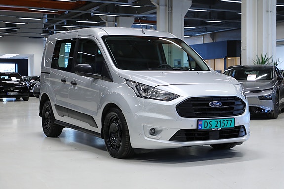 Ford Transit Connect 2 of 5