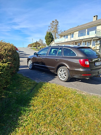 Skoda Superb 4 of 12