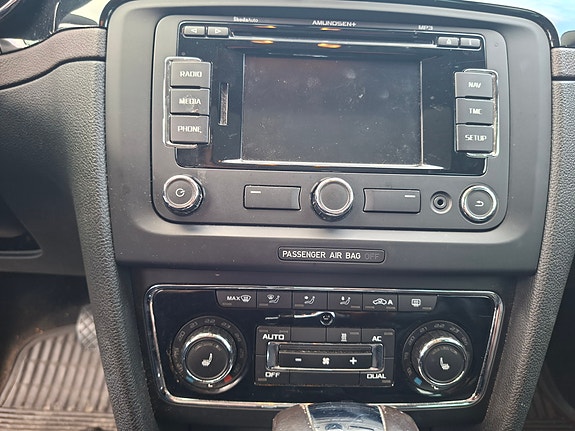 Skoda Superb 8 of 12