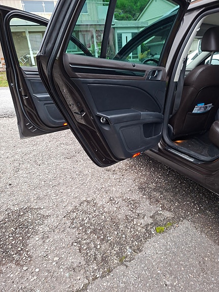 Skoda Superb 9 of 12