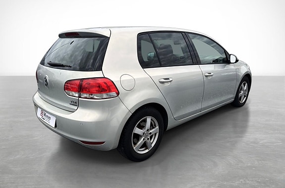 Volkswagen Golf VI 5 of 5