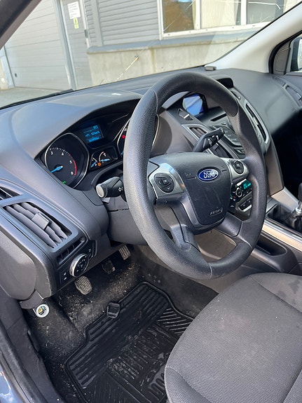 Ford Focus 12 of 26