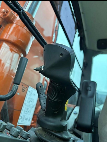 Hitachi ZX 145 W-6 12 of 30