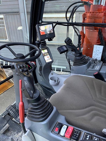 Hitachi ZX 145 W-6 6 of 30