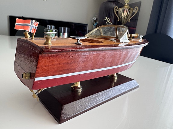 Product image 9 of 10