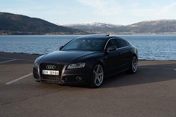 Audi A5 4 of 5