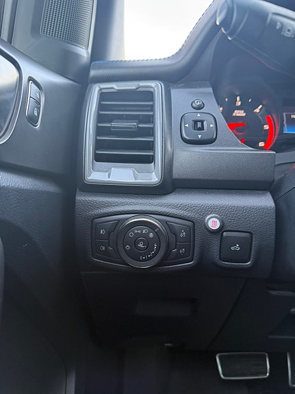 Ford Ranger Raptor 21 of 23