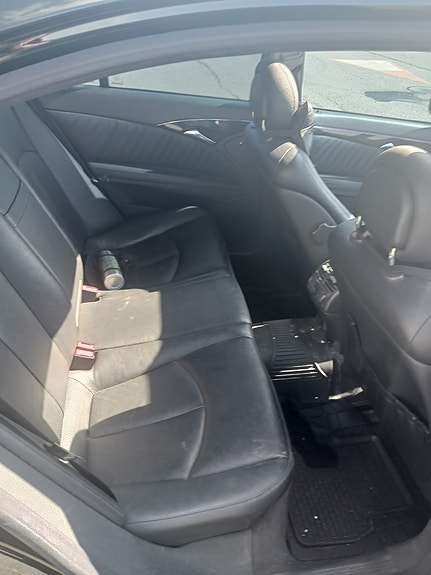 Mercedes-Benz E220 7 of 10