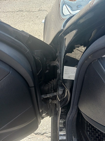 Mercedes-Benz E220 9 of 10