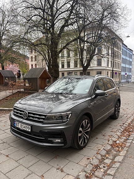 Volkswagen Tiguan 3 of 5