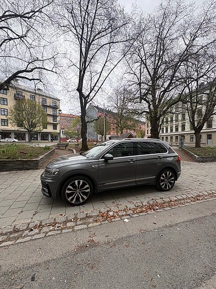 Volkswagen Tiguan 4 of 5