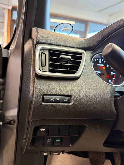 Nissan Qashqai 17 of 30