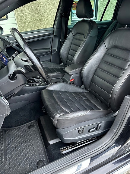 Volkswagen Golf Alltrack 12 of 22