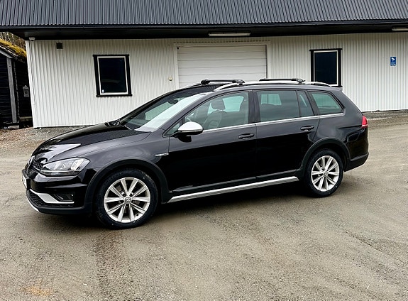 Volkswagen Golf Alltrack 5 of 22