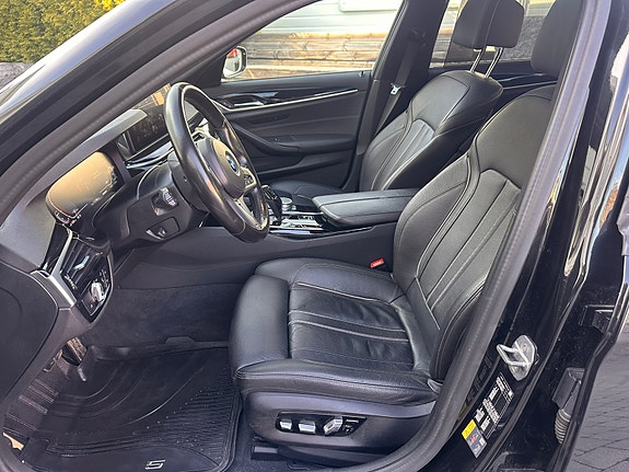 BMW 530e 15 of 30
