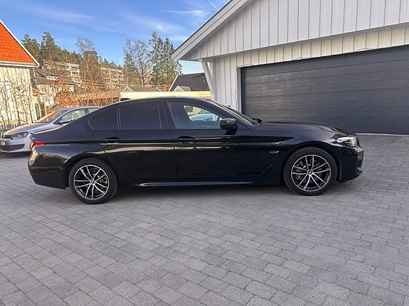 BMW 530e 4 of 30