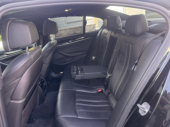 BMW 530e 6 of 30