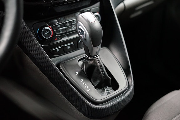 Ford Transit Connect 23 of 30
